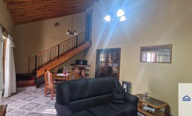 Casa en venta de 4 dormitorios c/ cochera en Maipú