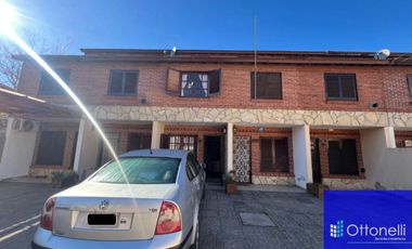 Dúplex en venta de 3 dormitorios c/ cochera en Costa Azul