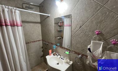 Dúplex en venta de 3 dormitorios c/ cochera en Costa Azul