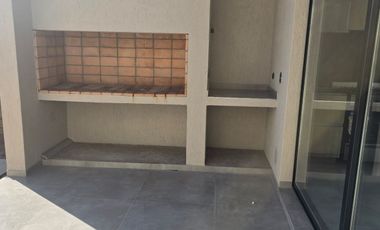 Casa en venta de 3 dormitorios c/ cochera en Russell