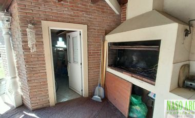 OPORTUNIDAD. BAJO SU VALOR. Chalet venta en Sierra de los Padres. Gas Natural