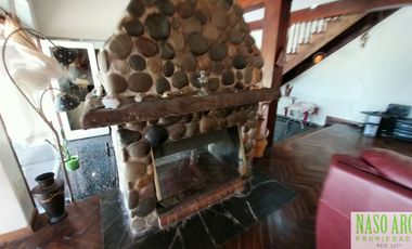 OPORTUNIDAD. BAJO SU VALOR. Chalet venta en Sierra de los Padres. Gas Natural