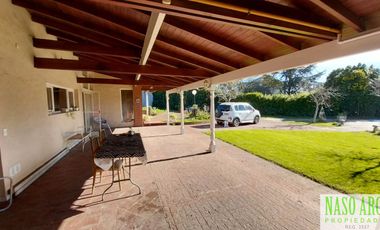 OPORTUNIDAD. BAJO SU VALOR. Chalet venta en Sierra de los Padres. Gas Natural