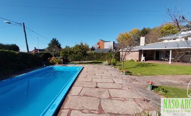 OPORTUNIDAD. BAJO SU VALOR. Chalet venta en Sierra de los Padres. Gas Natural