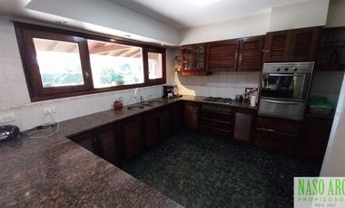 OPORTUNIDAD. BAJO SU VALOR. Chalet venta en Sierra de los Padres. Gas Natural