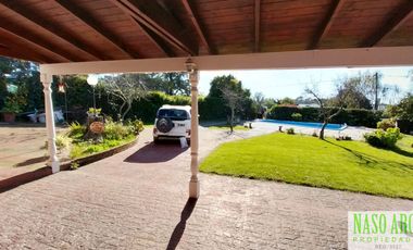 OPORTUNIDAD. BAJO SU VALOR. Chalet venta en Sierra de los Padres. Gas Natural