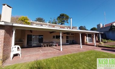 OPORTUNIDAD. BAJO SU VALOR. Chalet venta en Sierra de los Padres. Gas Natural