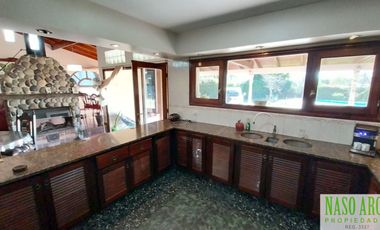 OPORTUNIDAD. BAJO SU VALOR. Chalet venta en Sierra de los Padres. Gas Natural