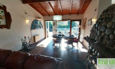 OPORTUNIDAD. BAJO SU VALOR. Chalet venta en Sierra de los Padres. Gas Natural