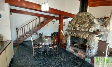 OPORTUNIDAD. BAJO SU VALOR. Chalet venta en Sierra de los Padres. Gas Natural
