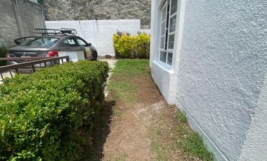 CASA EN RENTA FUENTES DE SATELITE, JARDIN, IMPECABLE.