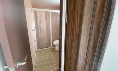 CASA EN RENTA FUENTES DE SATELITE, JARDIN, IMPECABLE.