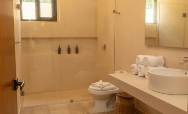 Villa de lujo en Aldea Zamá, Tulum – Inversión segura con entrega inmediata