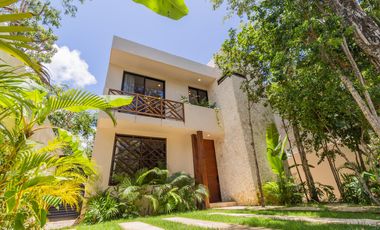 Villa de lujo en Aldea Zamá, Tulum – Inversión segura con entrega inmediata