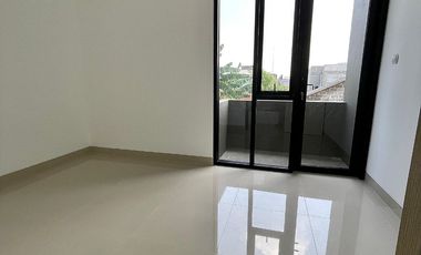 Dijual Rumah Dekat Stasiun Serpong dan Tol Jelupang Serpong, Bintaro