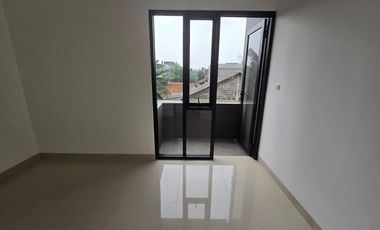 Dijual Rumah Dekat Stasiun Serpong dan Tol Jelupang Serpong, Bintaro