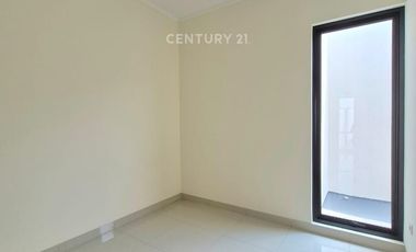 Rumah Rapi Siap Huni Di Discovery Bintaro  8601