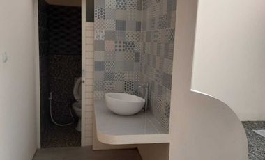 Dikontrakkan Rumah baru View Sawah di seputaran utara Kampus UGM Jln K