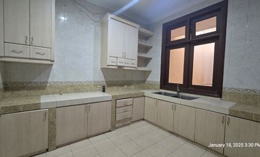 Jual Rumah Siap Huni Raya Boulevard Pakuwon Indah