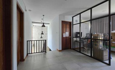 Rumah mewah dekat kampus NW Pagesangan Mataram