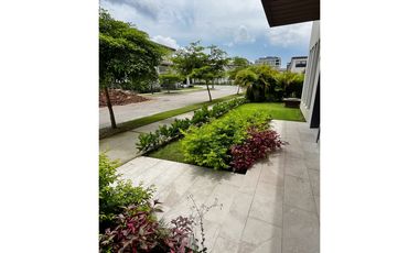 SE ALQUILA CASA SANTA MARIA THE WOODS