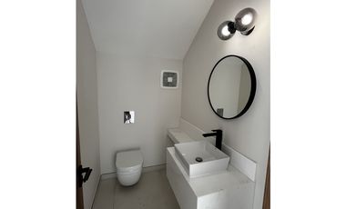 SE ALQUILA CASA SANTA MARIA THE WOODS