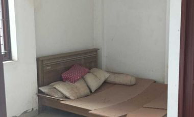 Pabrik Siap Pakai Dibawah Pasaran Dekat Pintu Tol Japek 2 Karawang