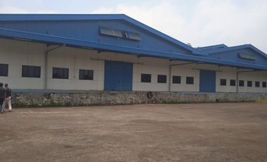 Pabrik Siap Pakai Dibawah Pasaran Dekat Pintu Tol Japek 2 Karawang