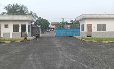 Pabrik Siap Pakai Dibawah Pasaran Dekat Pintu Tol Japek 2 Karawang