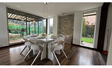 Casa en arriendo Cota Conjunto club House Cota.  Palo de Agua