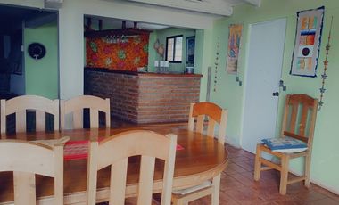 GRAN CASA DE USO HABITACIONAL Y COMERCIAL FRENTE AL MAR