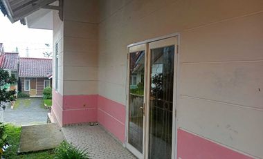 jual rumah di vila cherry 1 blok Q1