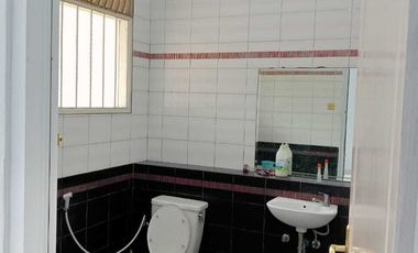 jual rumah di vila cherry 1 blok Q1