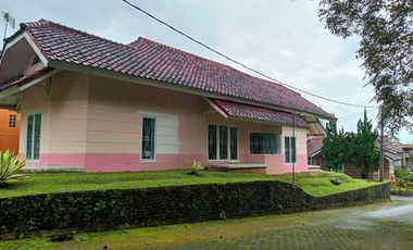 jual rumah di vila cherry 1 blok Q1