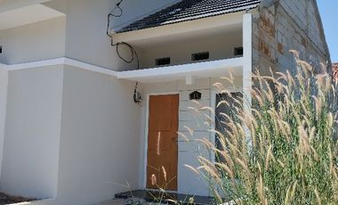 Rumah Cluster 5 menit ke Tol Sadang