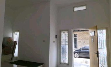 Dijual Rumah Hook Rungkut Barata Surabaya Siap Huni