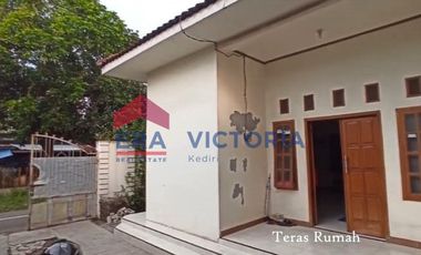 Jual Rumah di Kuwak Kota Kediri Bonus AC 3 Menit Stadion Brawijaya