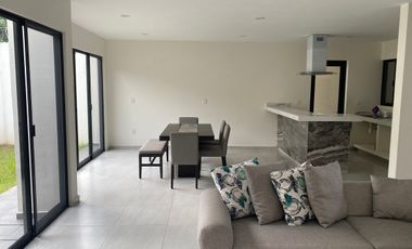 Casa en renta amueblada, cerca de la playa.