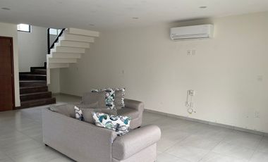 Casa en renta amueblada, cerca de la playa.