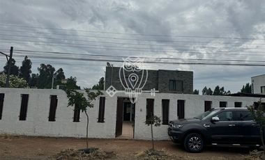 Parcela en Arriendo en A una cuadra de la ruta de la fruta