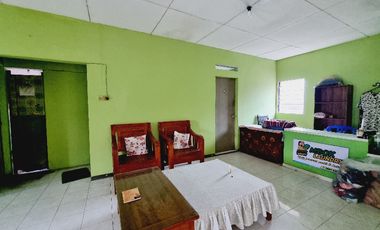 Rumah Nyaman 2 Lt Hook Akses Lebar Solo Kota
