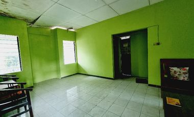Rumah Nyaman 2 Lt Hook Akses Lebar Solo Kota