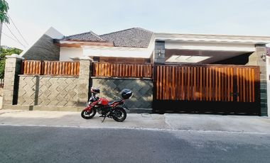 Rumah Mewah 261m² Baru Dekat Fave Hotel Manahan Solo