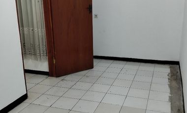 Rumah Dalam Gang di Ciateul Bagus Siap Pakai Bisa Dijual Juga