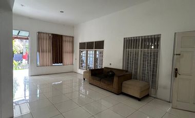 Rumah Siap Huni & Asri di Jaka Mulya – LT 340m², Dekat LRT & Tol