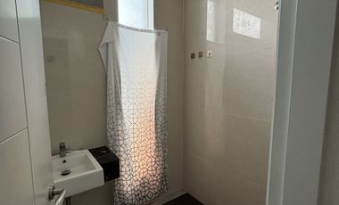 Disewakan Rumah 2 Lt 8 x 15 m2 di Puri The Riviera's dekat Metland Pur