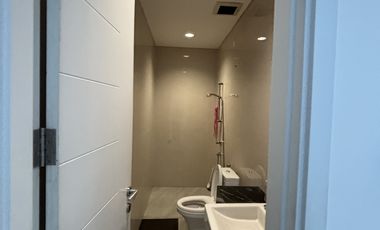 Disewakan Rumah 2 Lt 8 x 15 m2 di Puri The Riviera's dekat Metland Pur