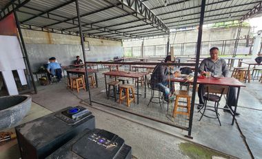 Tempat usaha hook strategis dekat kampus UMS