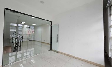 Disewakan Ruko Siap Pakai di Jl. Pluit Sakti Penjaringan Jakarta Utara