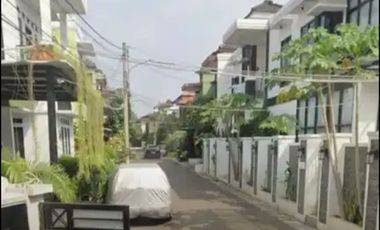 Rumah bagus modern dlm cluster akses 2 mibil du dukuh kramat jati